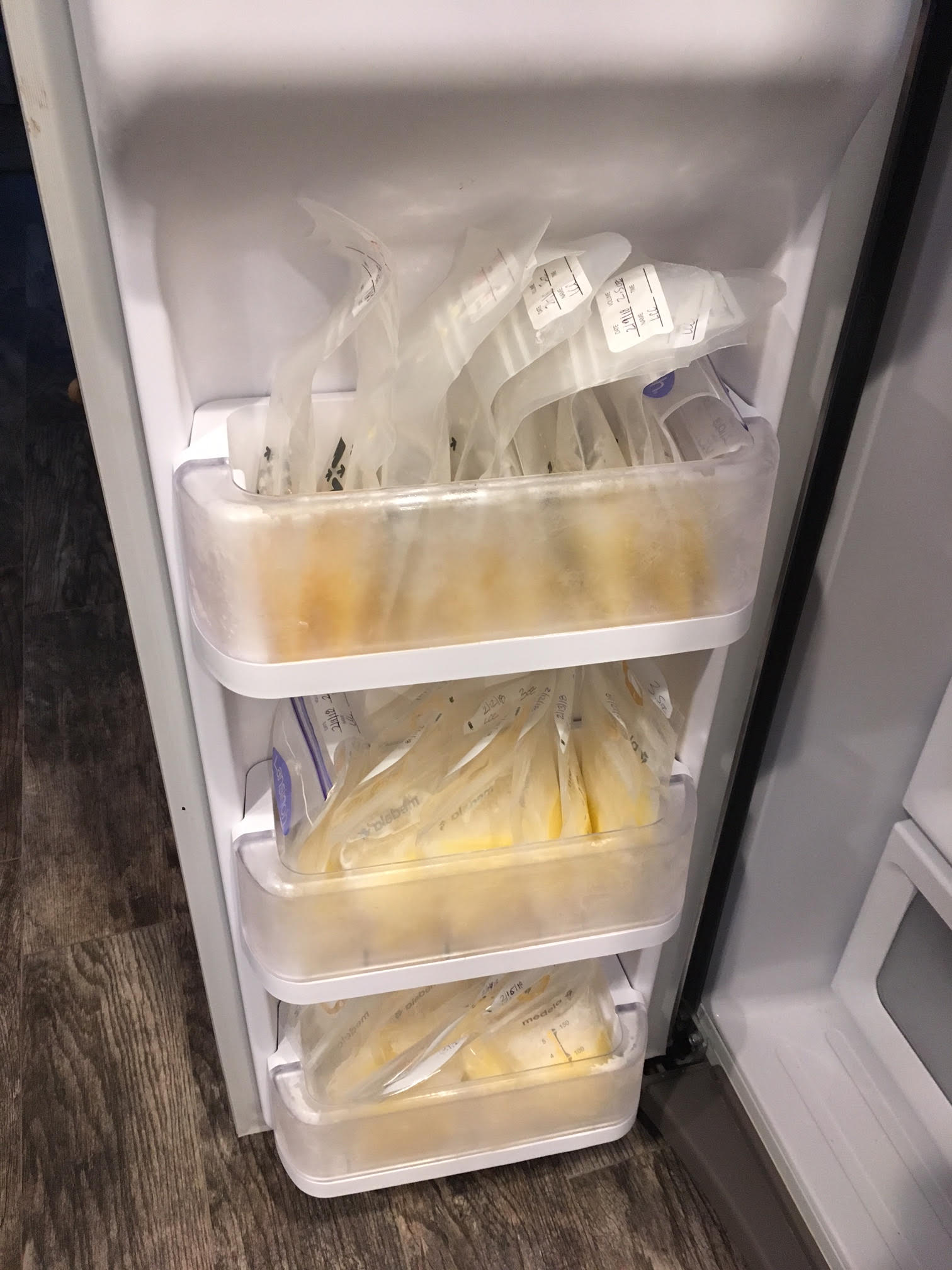 freezer stash milk haaka